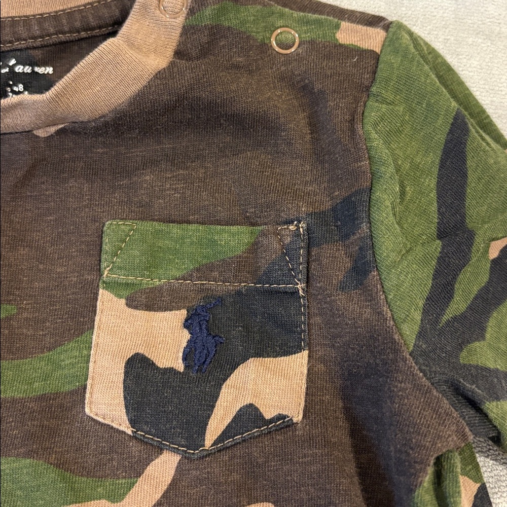 Set of two Ralph Lauren t shirts - Picture 6 of 6